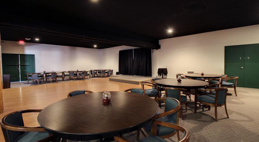 Eagle'S Nest Hotel & Conference Center ควินซี ภายนอก รูปภาพ