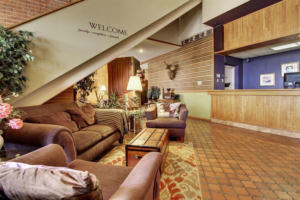 Eagle'S Nest Hotel & Conference Center ควินซี ภายนอก รูปภาพ